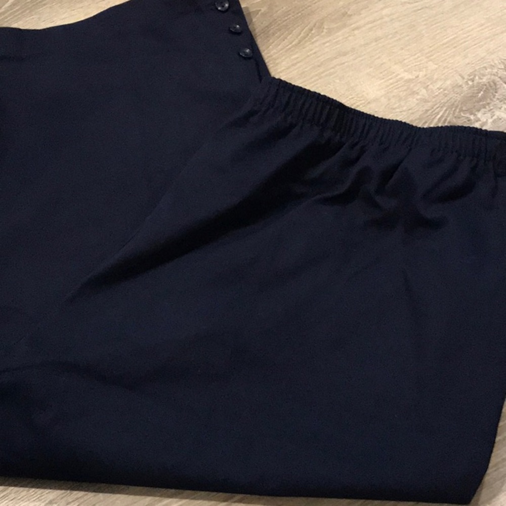 NWOT~~DRAPER’S & DAMONS~~Capris~~💙